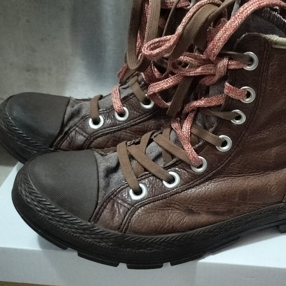 Converse boots